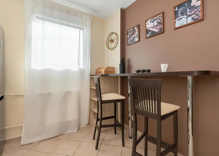 Daire Jasny Z Pieknym Widokiem Na By Renters *